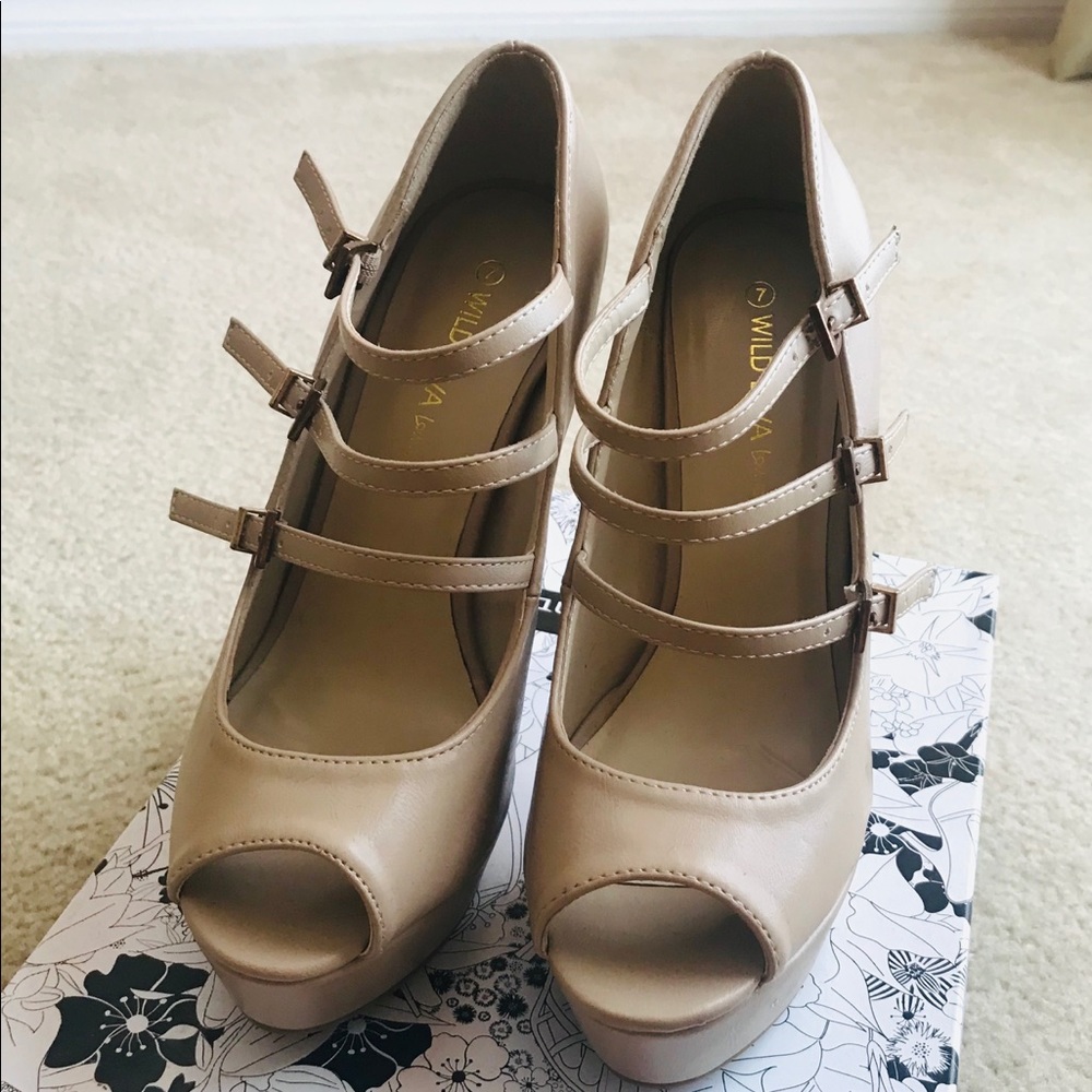 Wild Diva heels size 7
